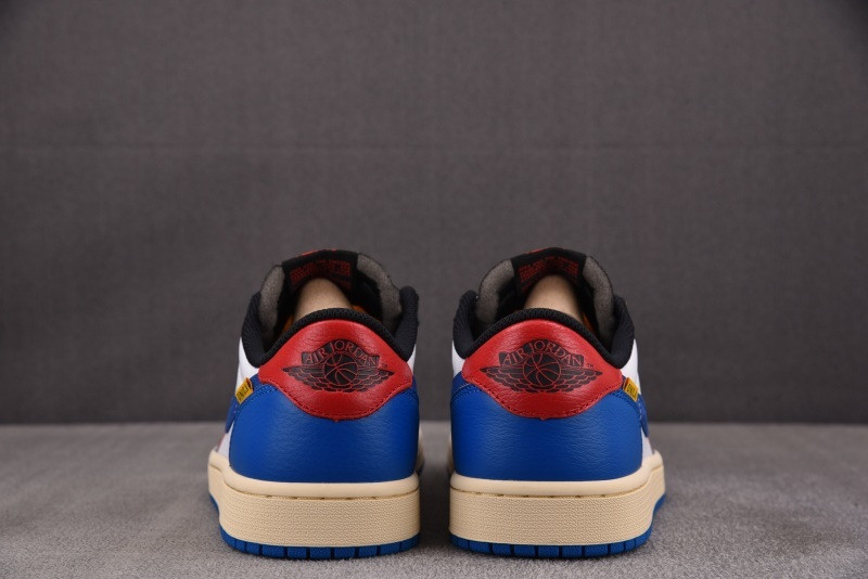 Un x Air Jordan 1 Retro Low OG Summit White HQ6998-106