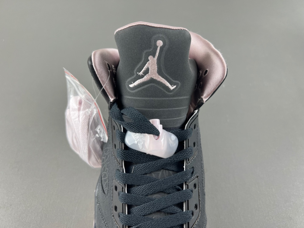PSG x Air Jordan 5 “Off Noir” HQ3004-001