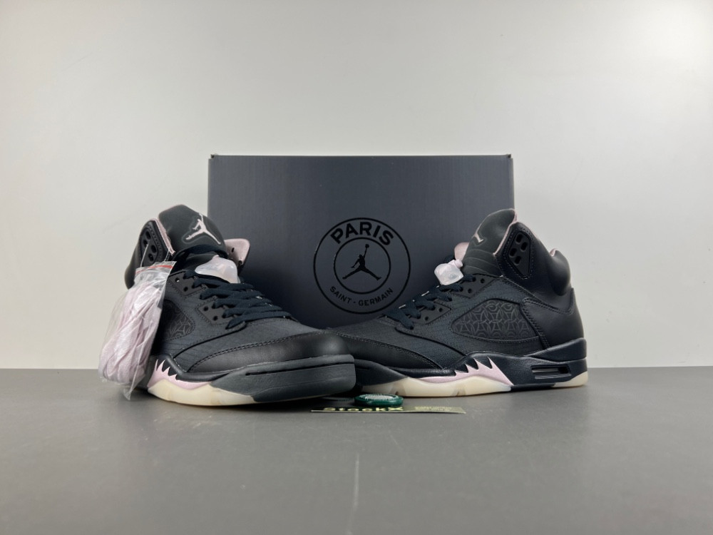 PSG x Air Jordan 5 “Off Noir” HQ3004-001