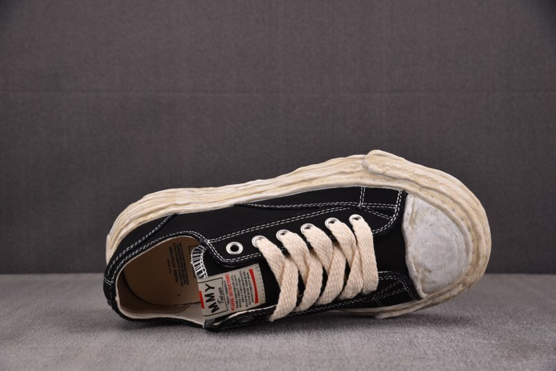 Ma1s0n Mihara Sneakers