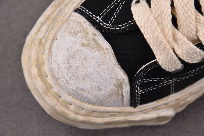 Ma1s0n Mihara Sneakers