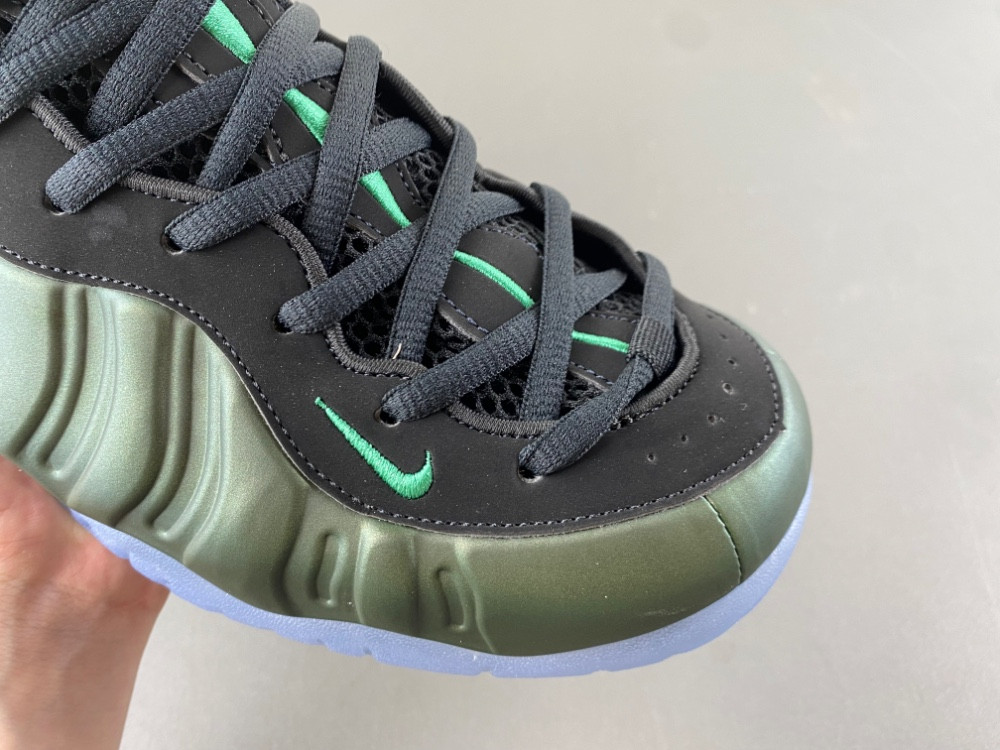 Nike Air Foamposite Pro “Pine Green” HF0794-300