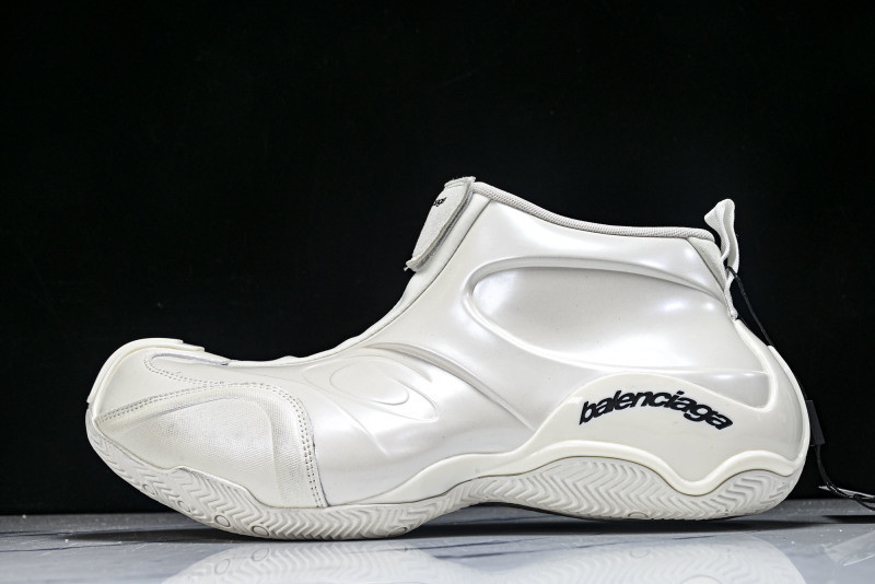 BLCG SNEAKER WBKBM9000
