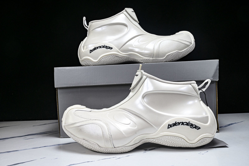 BLCG SNEAKER WBKBM9000