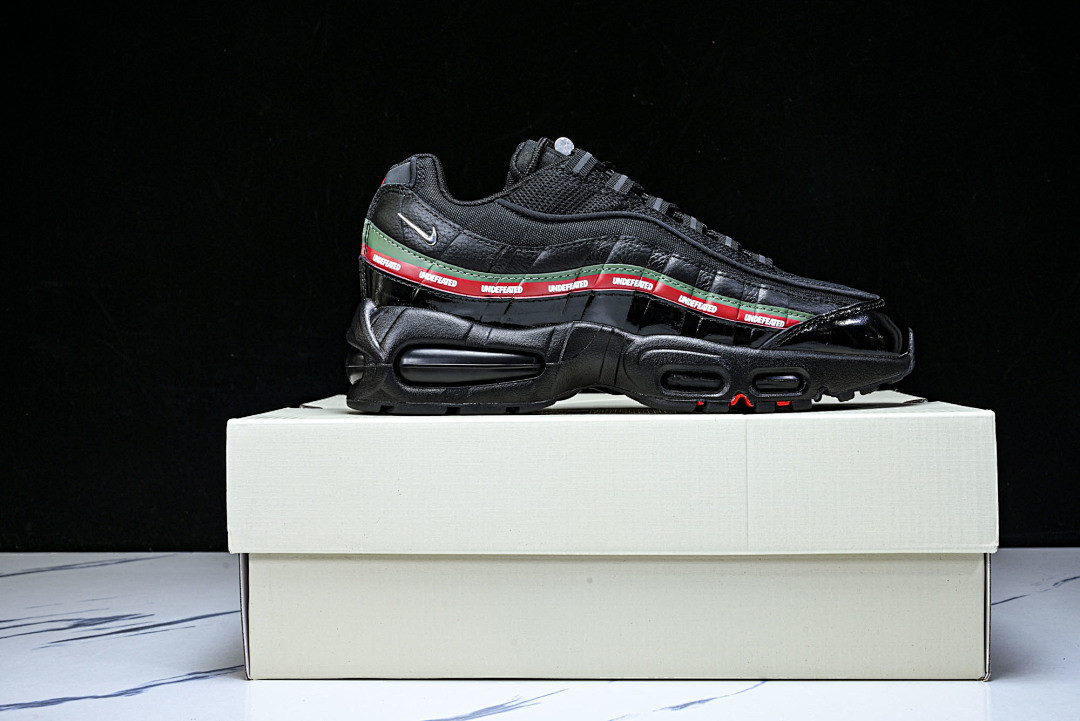 NK Air Max 95 SP Undefeated Black IB4453-001