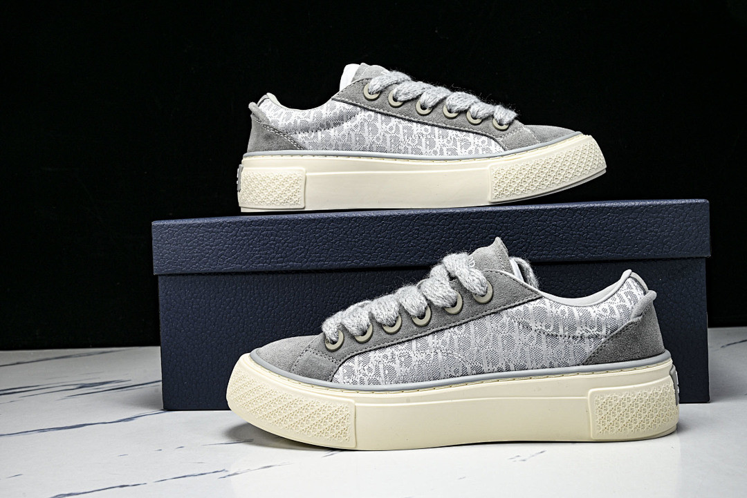 DR B33 Sneaker