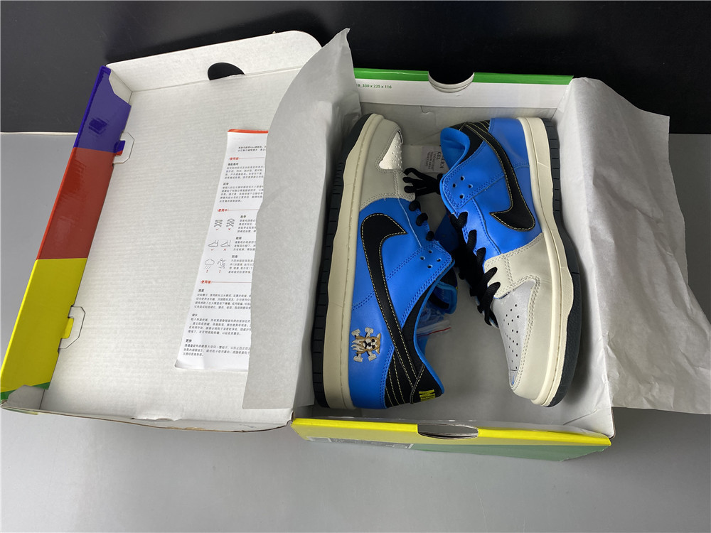 Instant Skateboard x Nike Dunk SB Low Blue Black White CZ5128-400