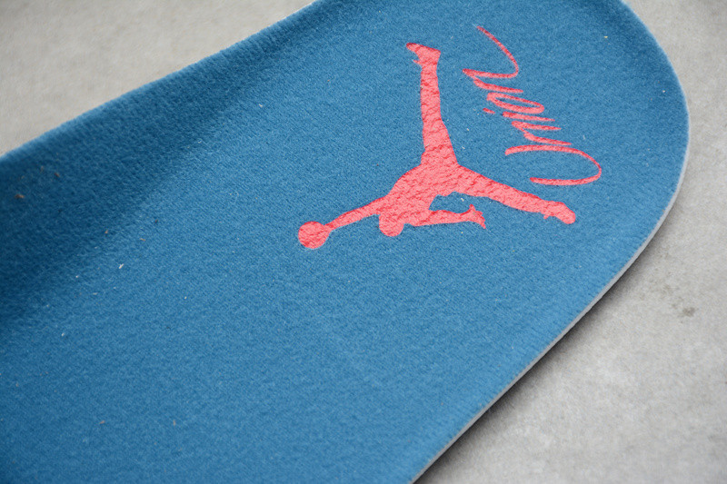 Air Jordan 4 Retro Union Guava Ice DC9533-800