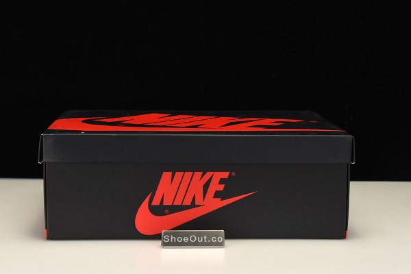 Air Jordan 1 Retro High “Satin Black Toe” CD0461-016