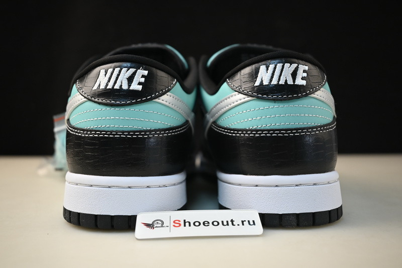 Diamond Supply Co. x Dunk Low Pro SB 
