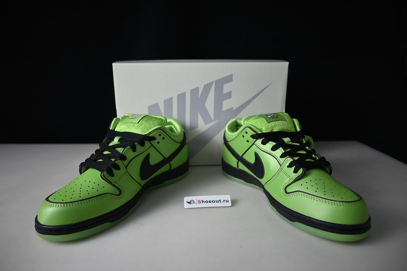 The Powerpuff Girls x Nike SB Dunk Low “Buttercup” FZ8319-300-01