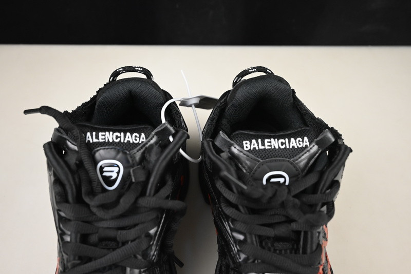 Ba*len*cia*ga runner 677403 w3rb1 0102