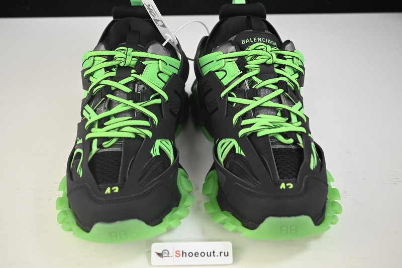 Ba*len*cia*ga track  542023 w3rl1 1035