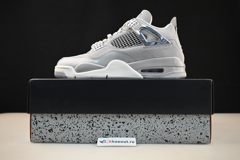 Air Jordan 4 WMNS “Frozen Moments” AQ9129-001