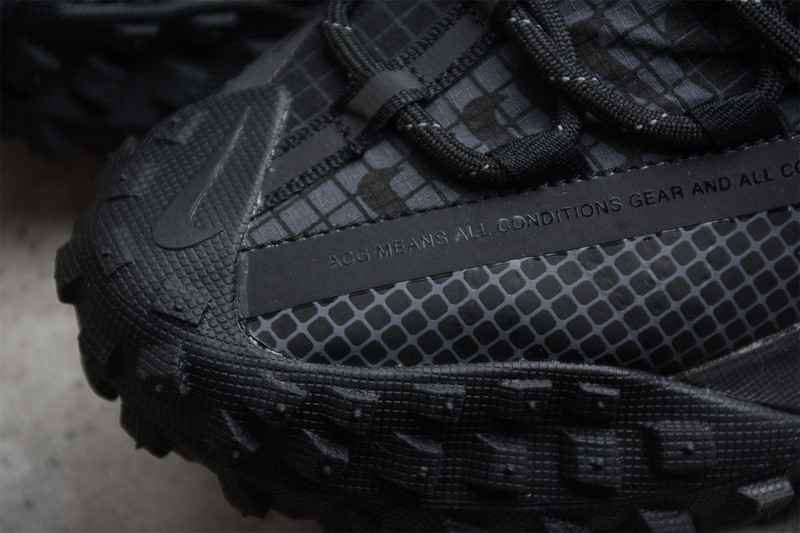 ACG MOUNTAIN FLY LOW ANTHRACITE/BLACK DA5424-001