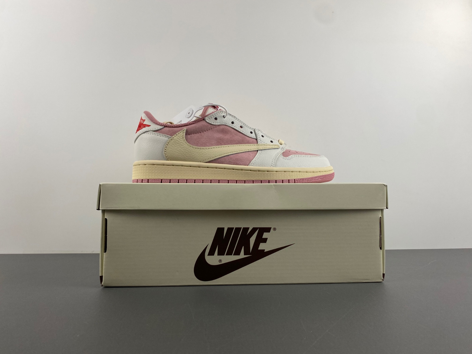Air Jordan 1 Low Travis Scott DM7866-600
