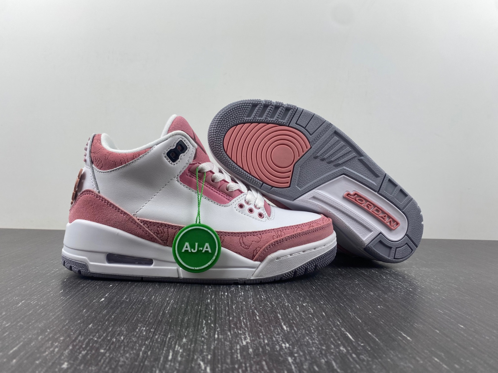 Air Jordan 3 CK9246-981