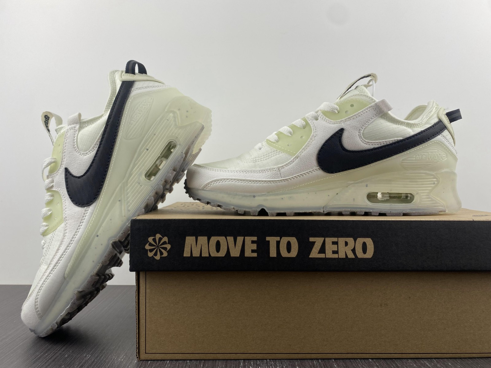 OFF White x Air max 90