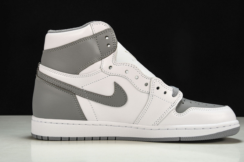 Air Jordan 1 High OG “Stealth” 555088-037