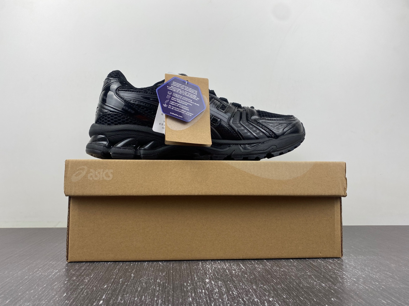 As*ic*s gel-kayano 14  1201a019-001