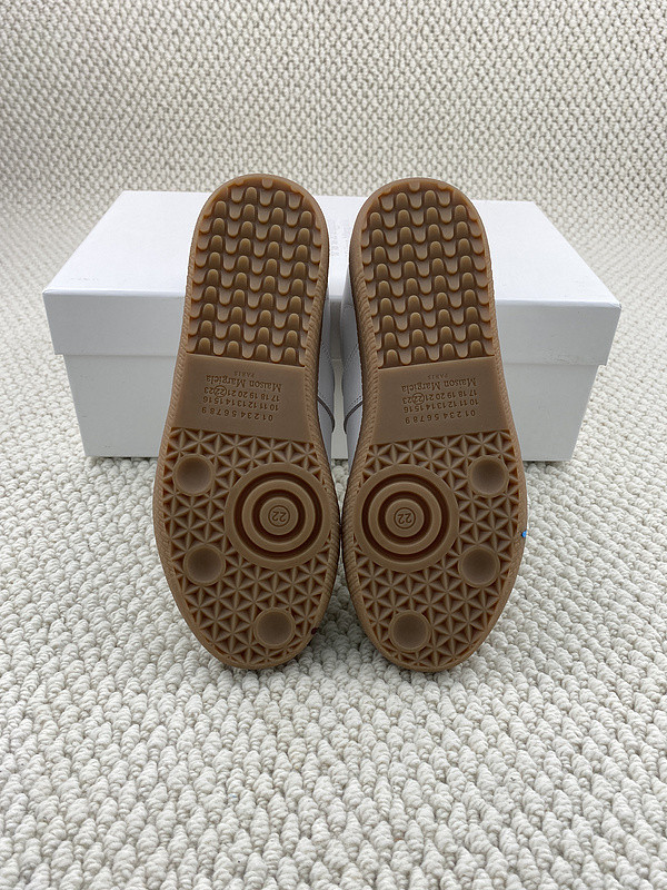 ma*s*n Ma*i*la sneakers