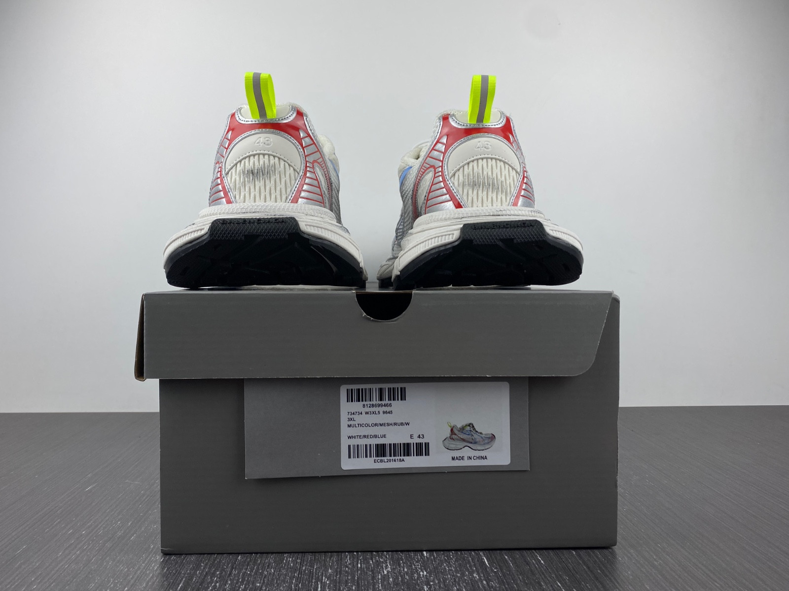 Ba*len*cia*ga 3xl 734733 w3xl5 9645