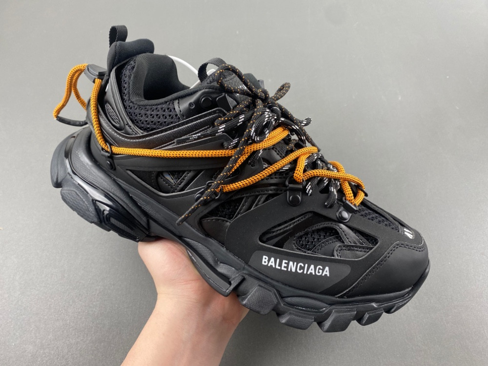 Balenciaga track 800592 WTRHK 1000