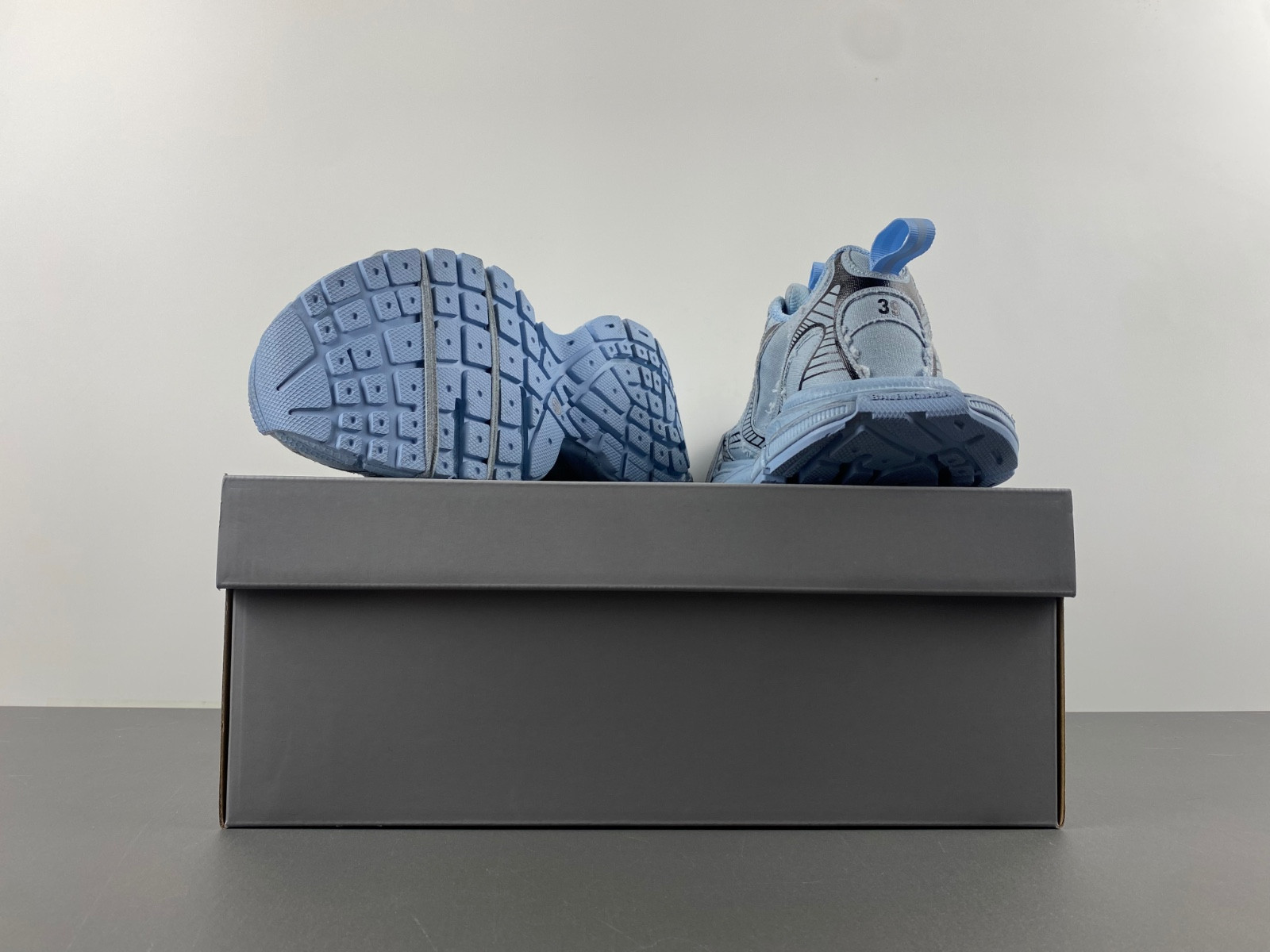 Ba*len*cia*ga phantom sneaker 734731 w3xdc 4000