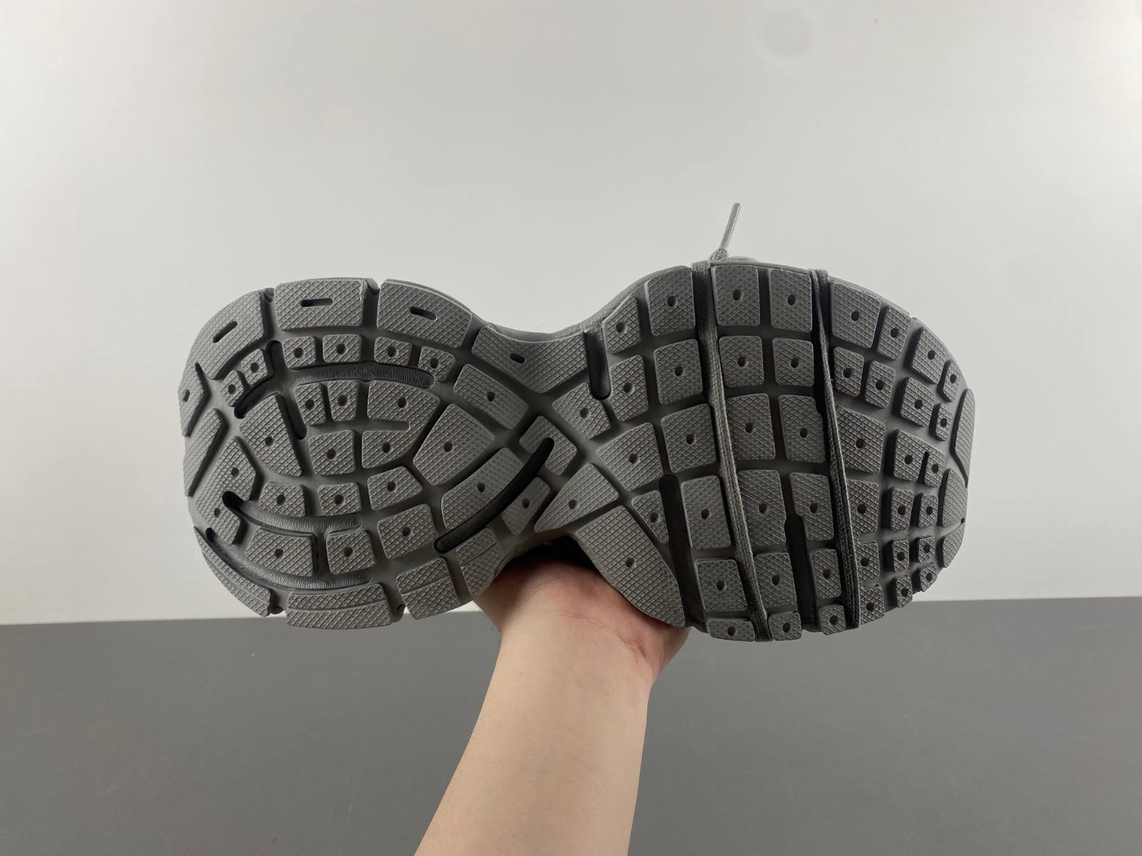 Ba*len*cia*ga phantom sneaker 734734 w3xl1 1210