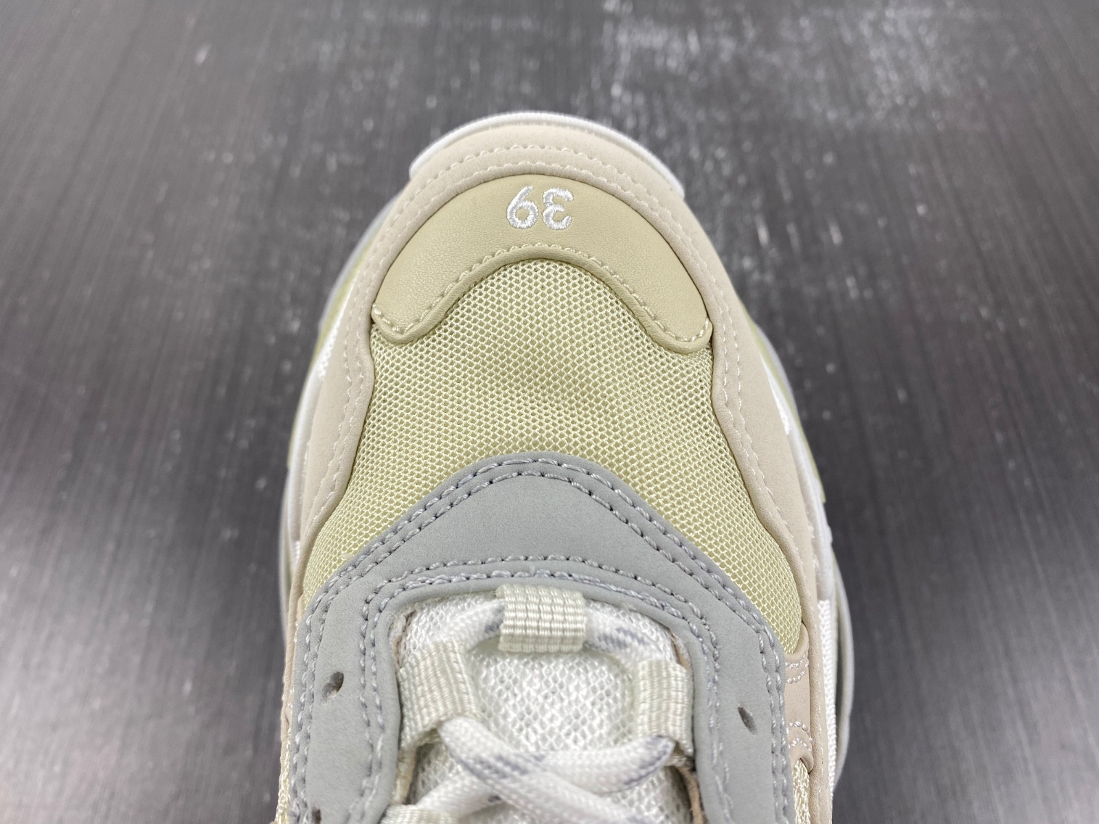 Ba*len*cia*ga triple s  524039 w2fw4 9790