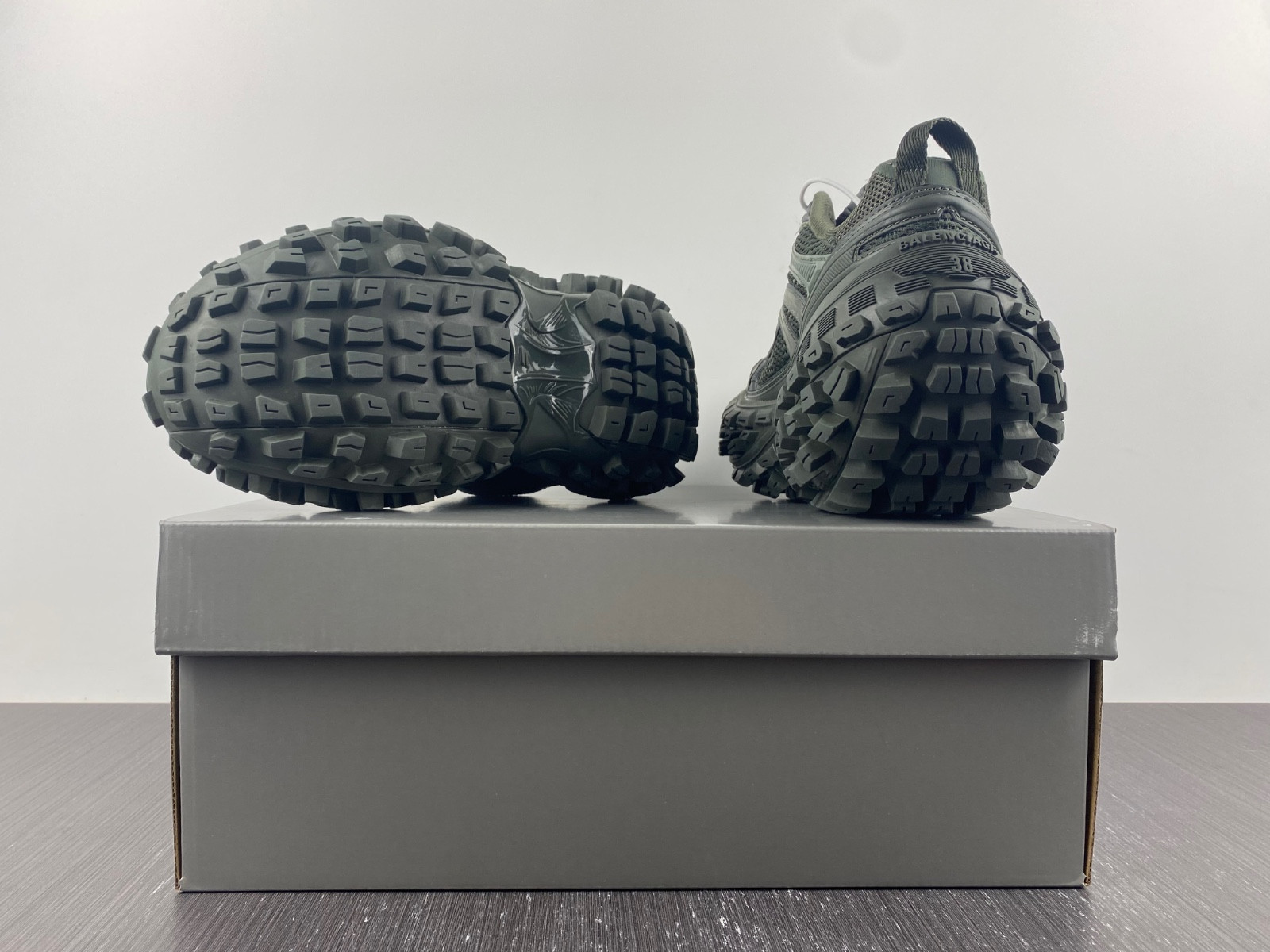 Ba*len*cia*ga blc1123