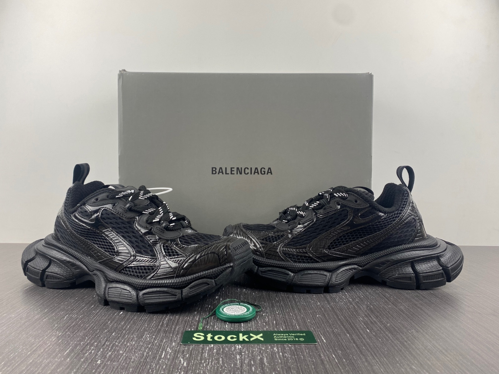 Ba*len*cia*ga 3xl 542228 w2rc6 0203