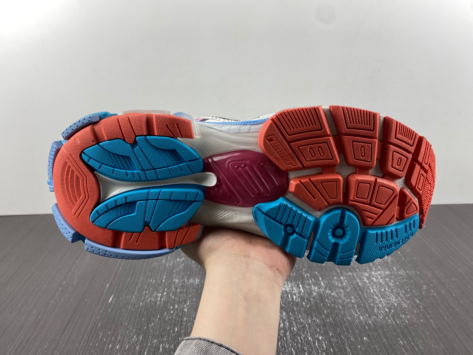 Ba*len*cia*ga runner 772774-w3rbw-2325