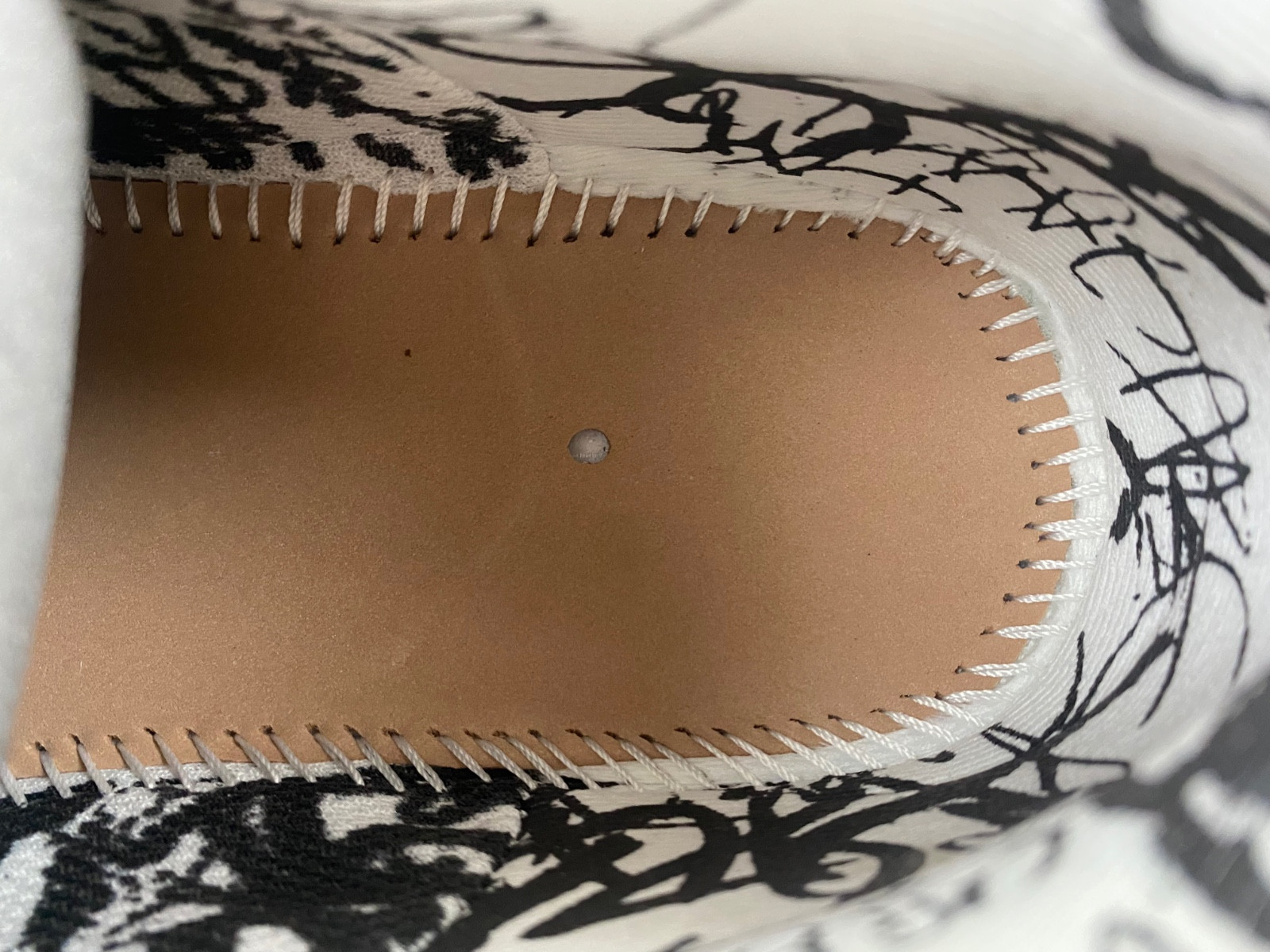 Ba*len*cia*ga 685613-w2rg1 9010