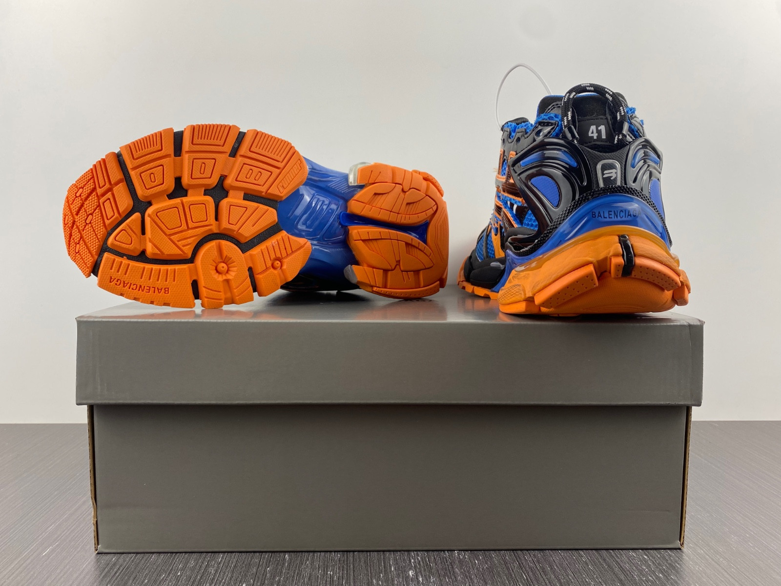 Ba*len*cia*ga runner 677403 w2rb1 1120