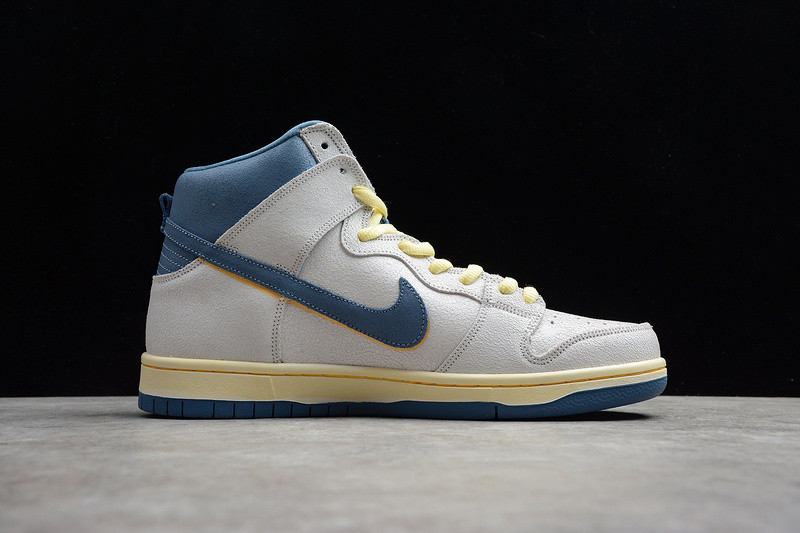 Atlas x Nike SB Dunk High CZ3334-100