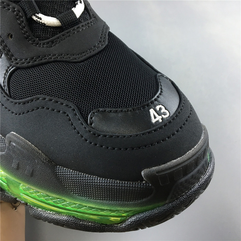 BLCG Triple S 541624-W0901-2140