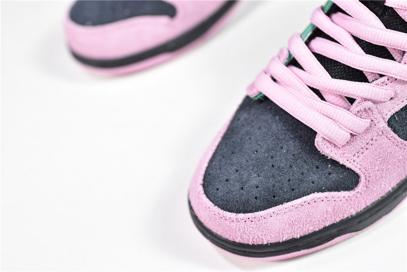 Nike SB Dunk High “Invert Celtics” CU7349-001