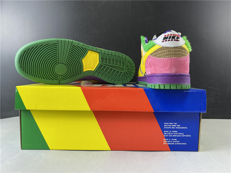 Nike SB Dunk Low Pro IW 318403-137