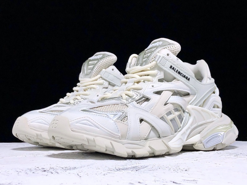 BLCG Track 2.0 570391-W2GN1-1001