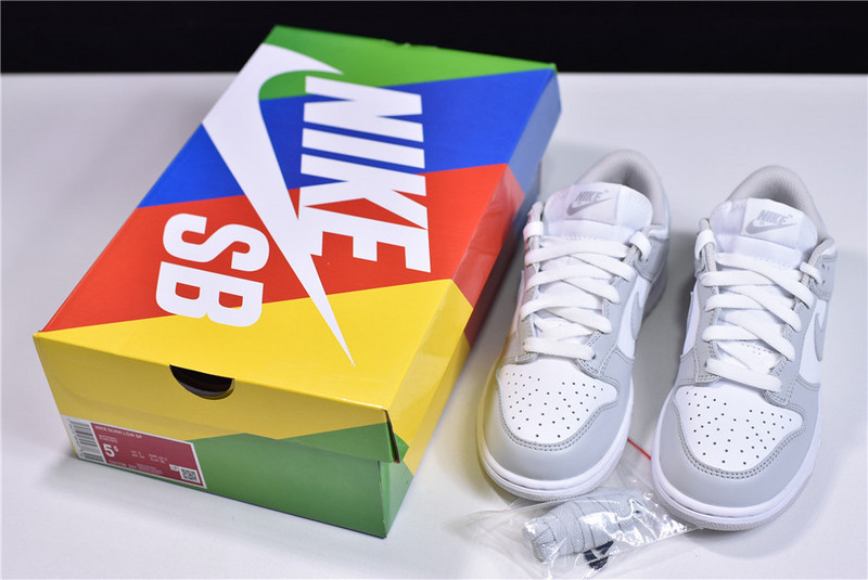 Nike Dunk Low WMNS “Photon Dust” CU1726-201