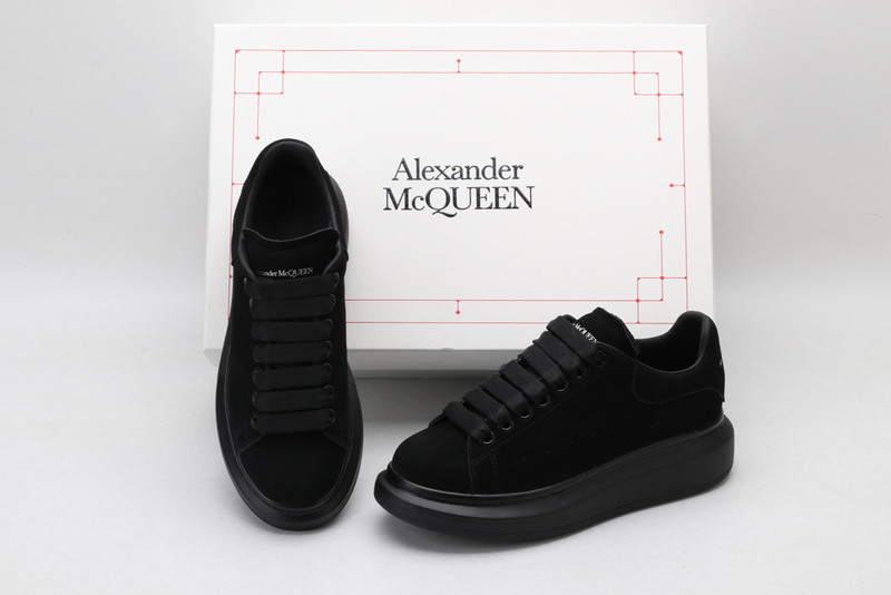 Alexander McQueen Sneakers 575412WHVIW1069