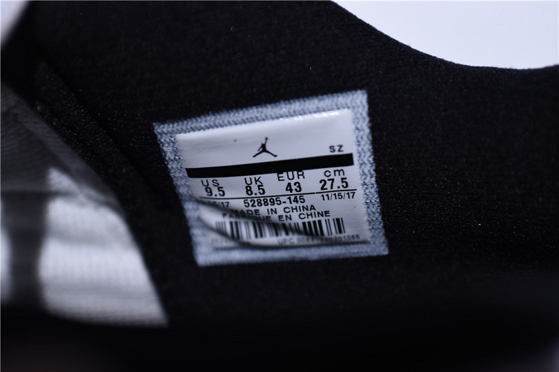 Air Jordan 11 Retro Low "Emerald" 528895-145