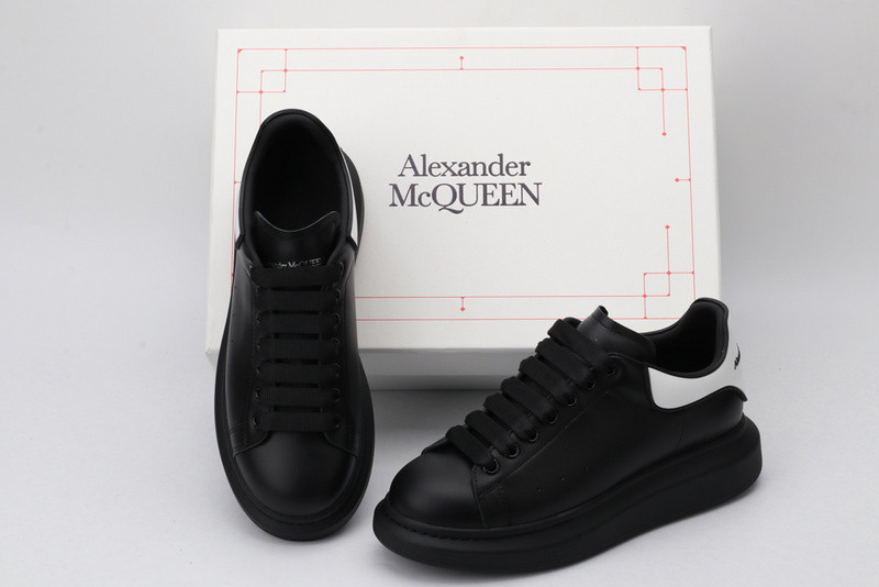 MQ Sneakers