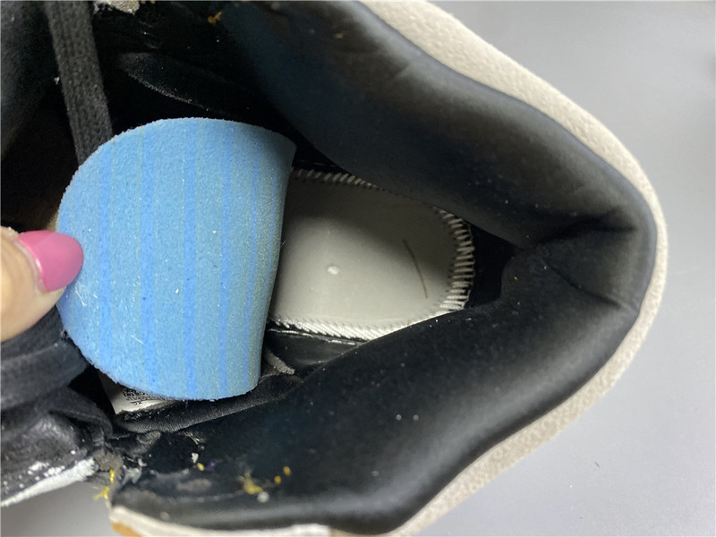 Air Jordan 1 High OG Black/Purple Gold 555088-171