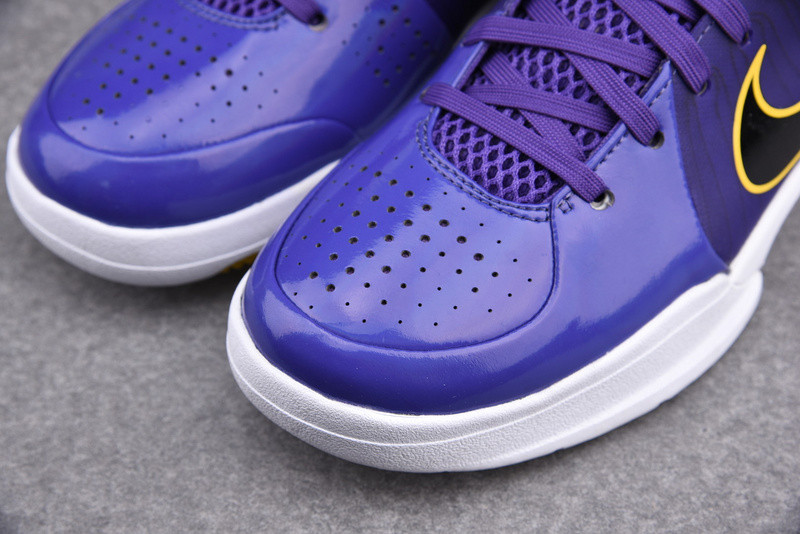 Undefeated x Kobe 4 Protro 