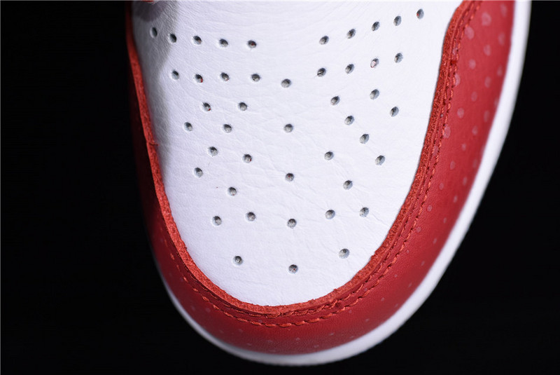 Air Jordan Retro 1 High Spider-man Origin Story 555088-602