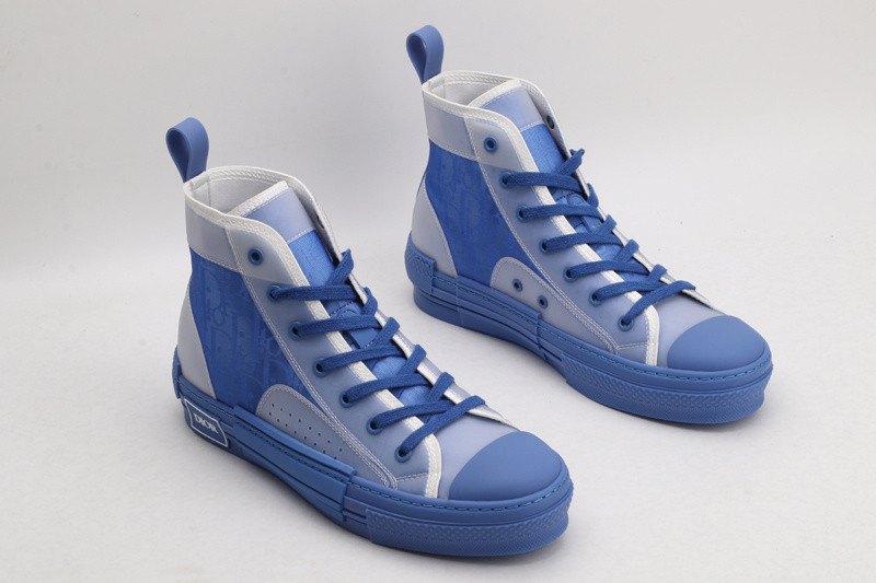 DR B23 High Top Sneaker