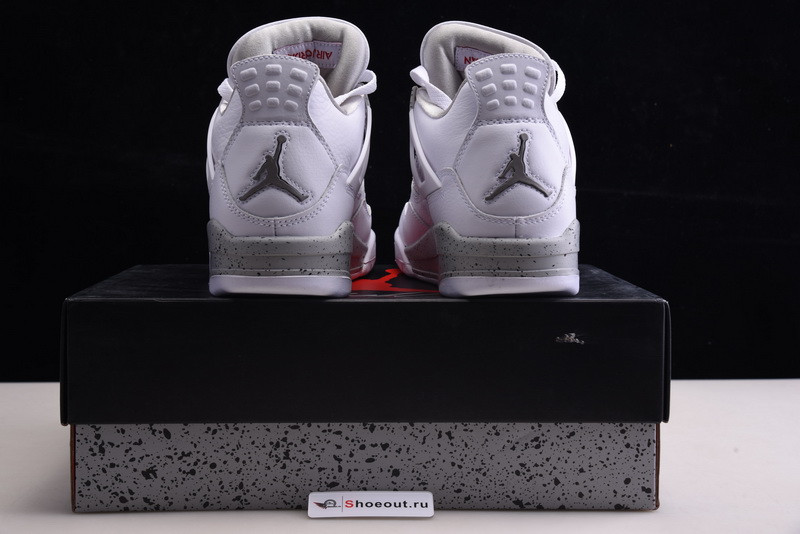 Air Jordan 4 “White Oreo” CT8527-100
