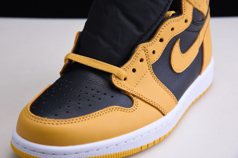 Air Jordan 1 High OG “Pollen” 555088-701